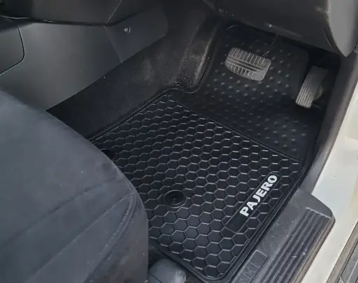 Mitsubishi Pajero Heavy-Duty Floor Mats (NS/NT/NW/NX)