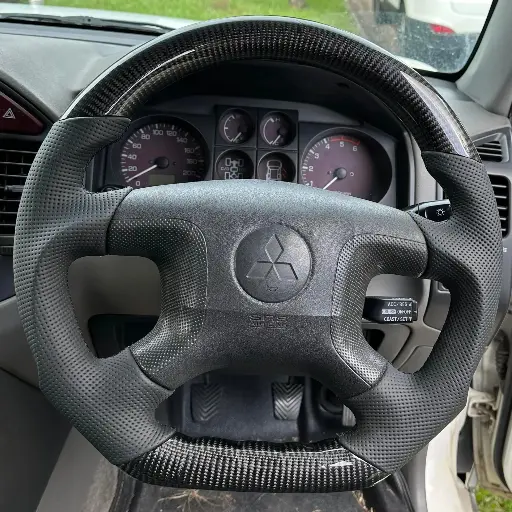 Mitsubishi Pajero Carbon Fibre Performance Steering Wheel (NM/NP)